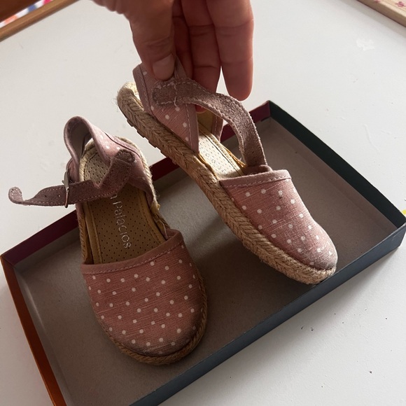 Lola Palacios beautiful Girls Espadrilles - Picture 2 of 5